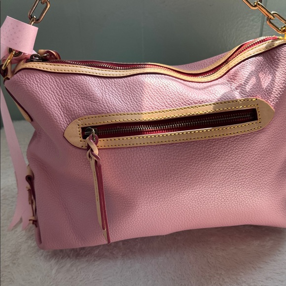 SOLD !!!!!! Shoulder Bag with Gold Details - Picture 6 of 7